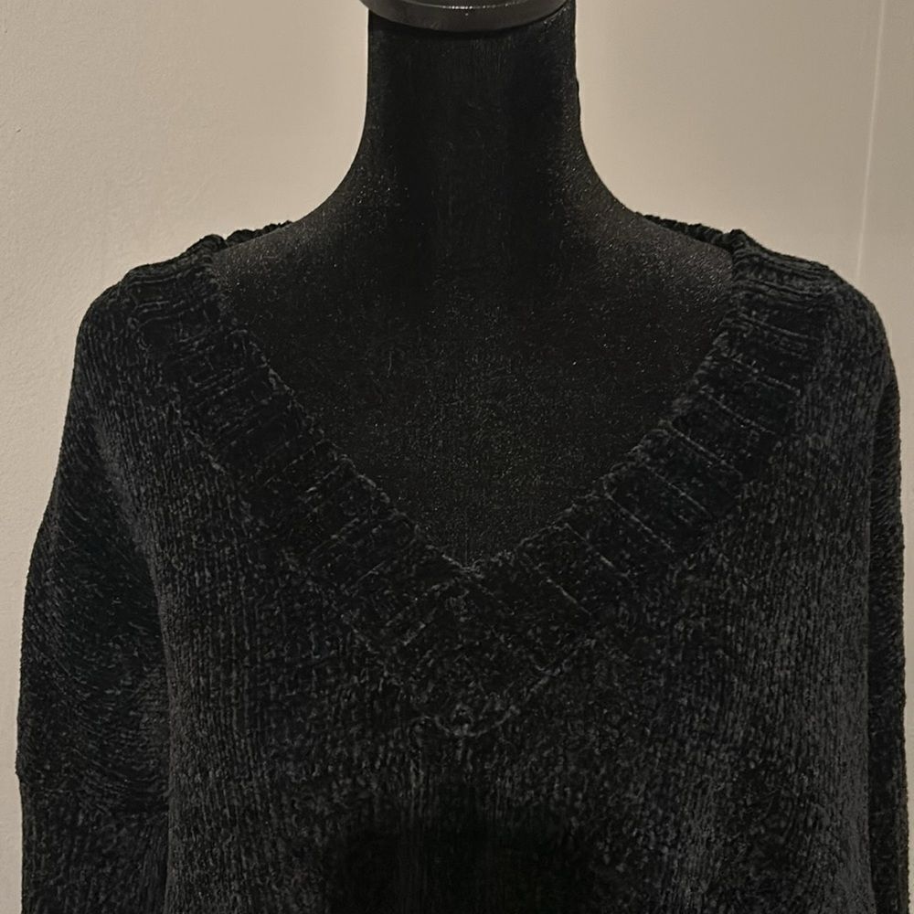 Pink Lily Boutique sweater Medium - Picture 2 of 6